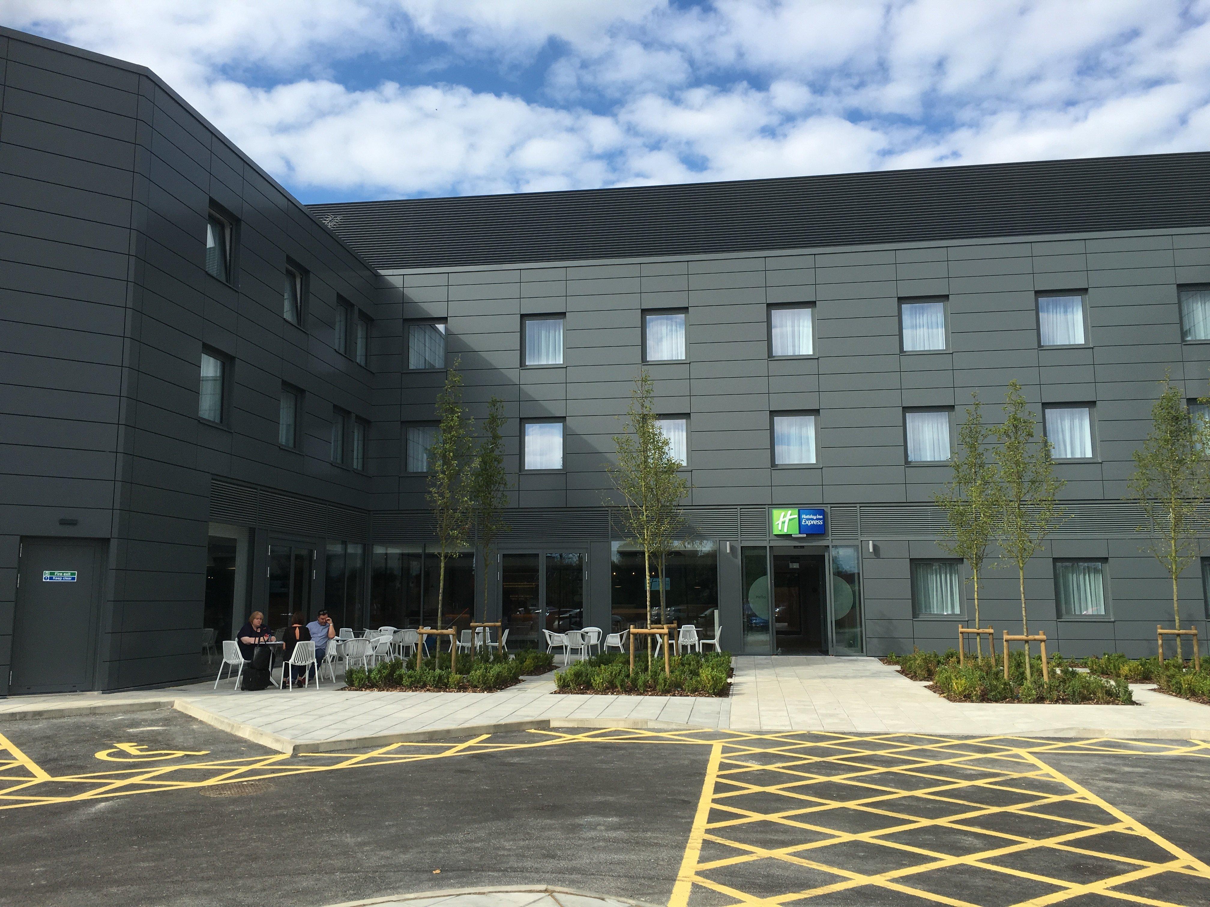 Holiday Inn Express St. Albans - M25, Jct.22 St Albans Eksteriør bilde