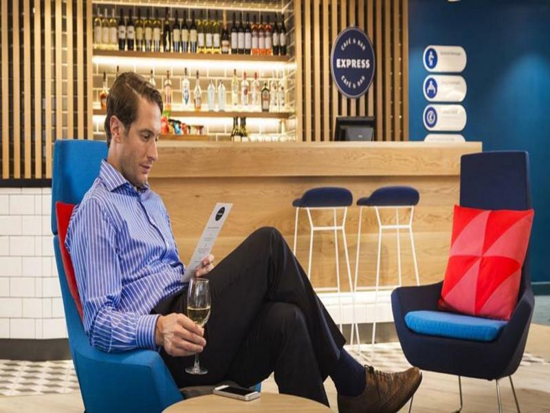 Holiday Inn Express St. Albans - M25, Jct.22 St Albans Eksteriør bilde